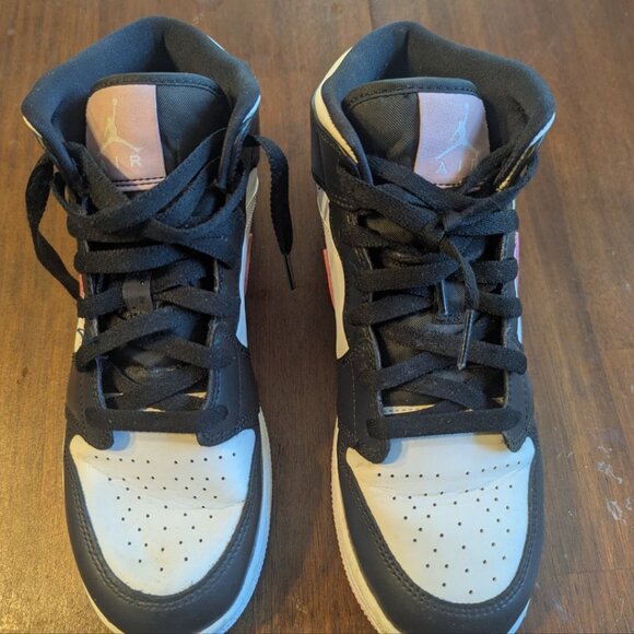 Nike Air Jordan Retro Kids Black and Pink Sneakers - Picture 3 of 13